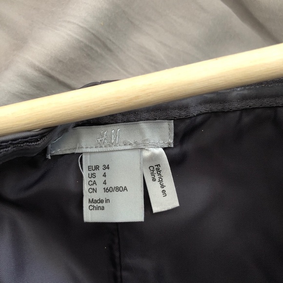 Grey strapless H&M dress - Picture 2 of 2